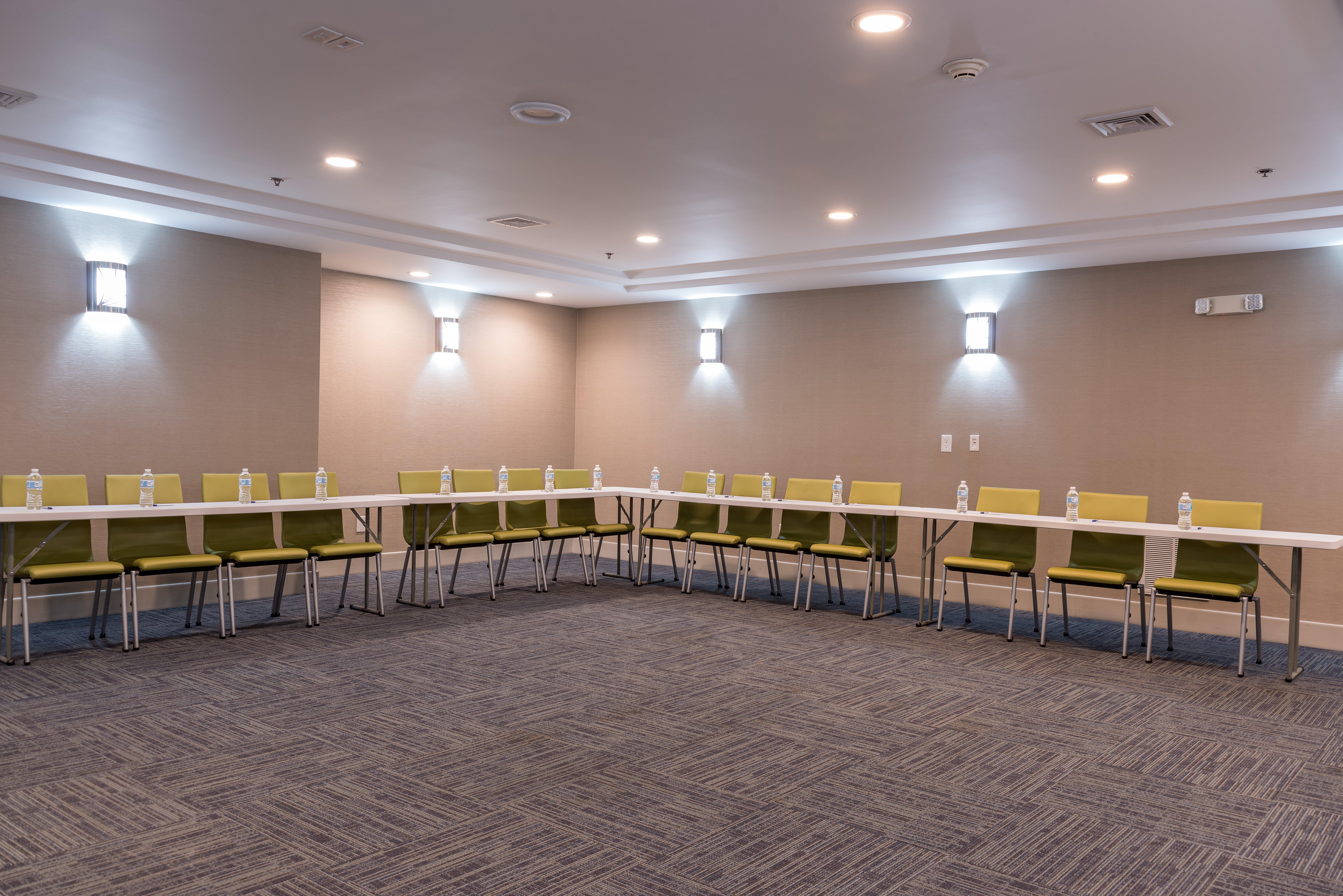 Holiday Inn Express Hartford-Newington By Ihg Dış mekan fotoğraf