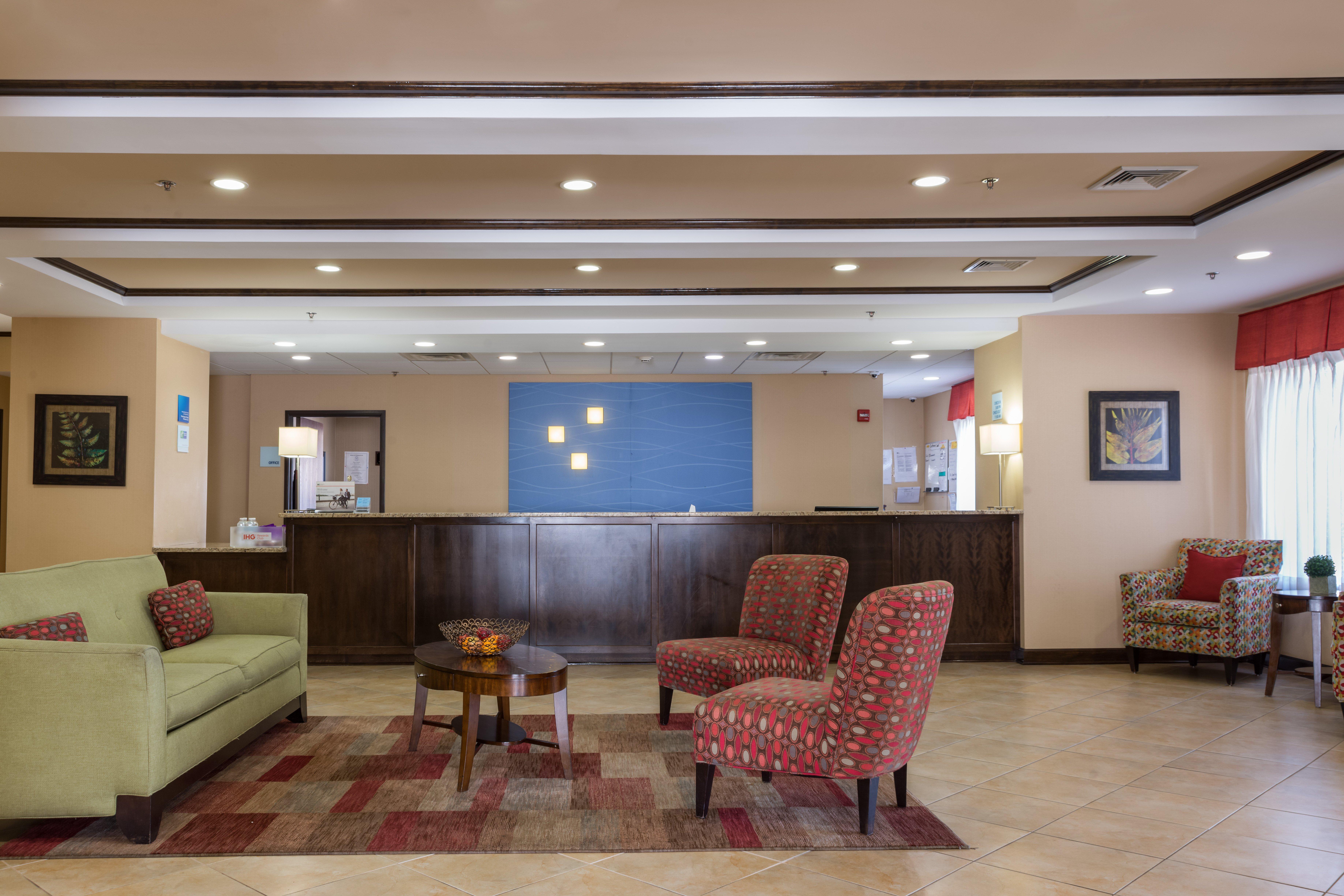 Holiday Inn Express Hartford-Newington By Ihg Dış mekan fotoğraf