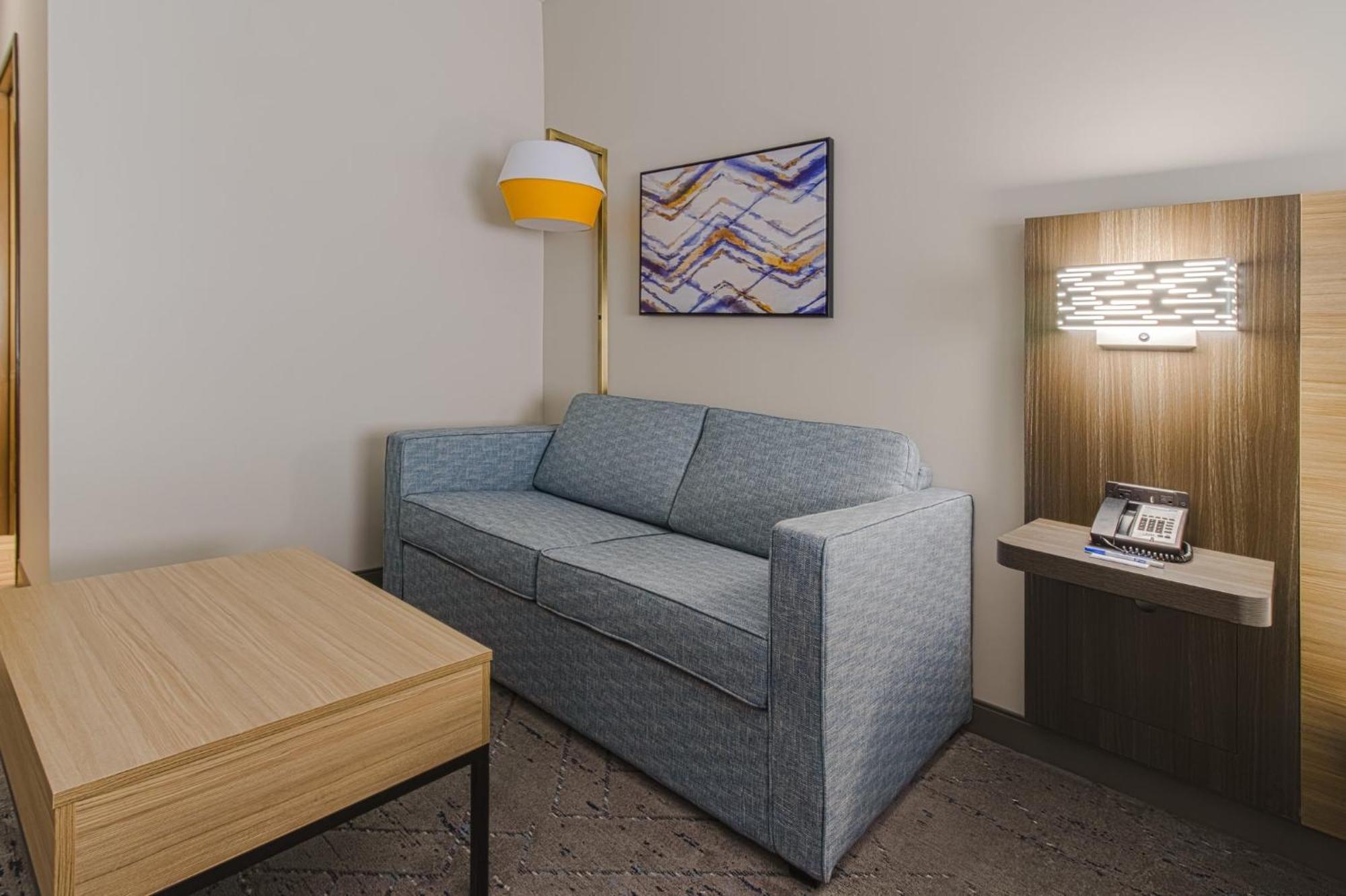 Holiday Inn Express Hartford-Newington By Ihg Dış mekan fotoğraf