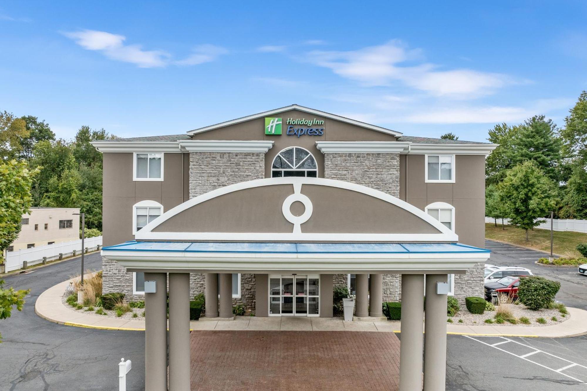 Holiday Inn Express Hartford-Newington By Ihg Dış mekan fotoğraf