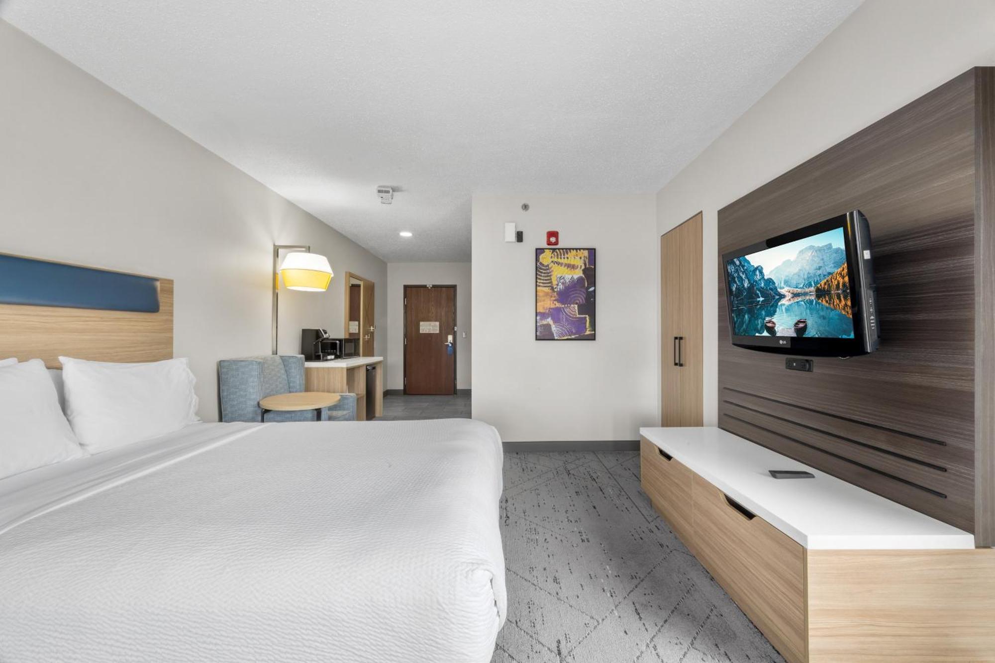 Holiday Inn Express Hartford-Newington By Ihg Dış mekan fotoğraf