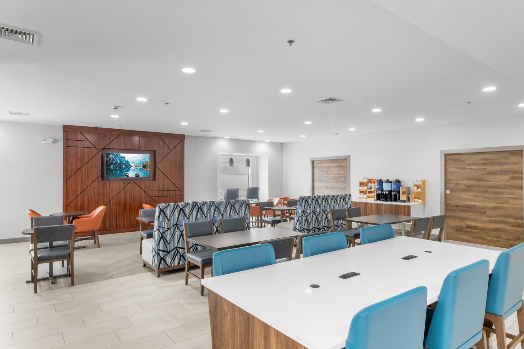 Holiday Inn Express Hartford-Newington By Ihg Dış mekan fotoğraf